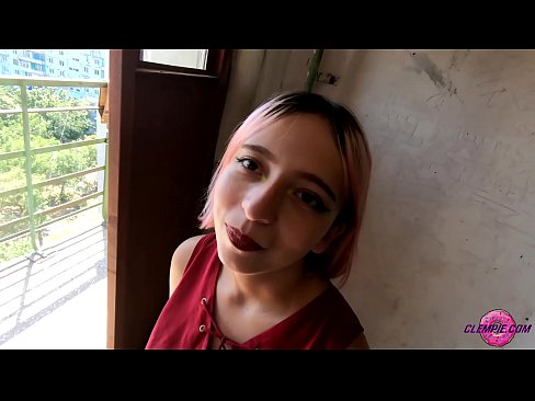 ❤️ د شاګرد حساسیت په بهر کې یو اجنبی سړی وخوري - د هغه په مخ کې ❤️ مقعد پورن